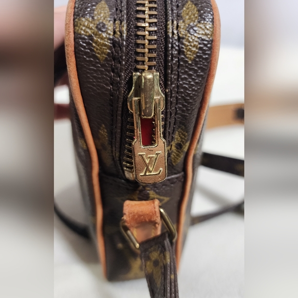 Louis Vuitton Danube MINI. Minor dryness & discolor on vachetta. - Picture 7 of 12